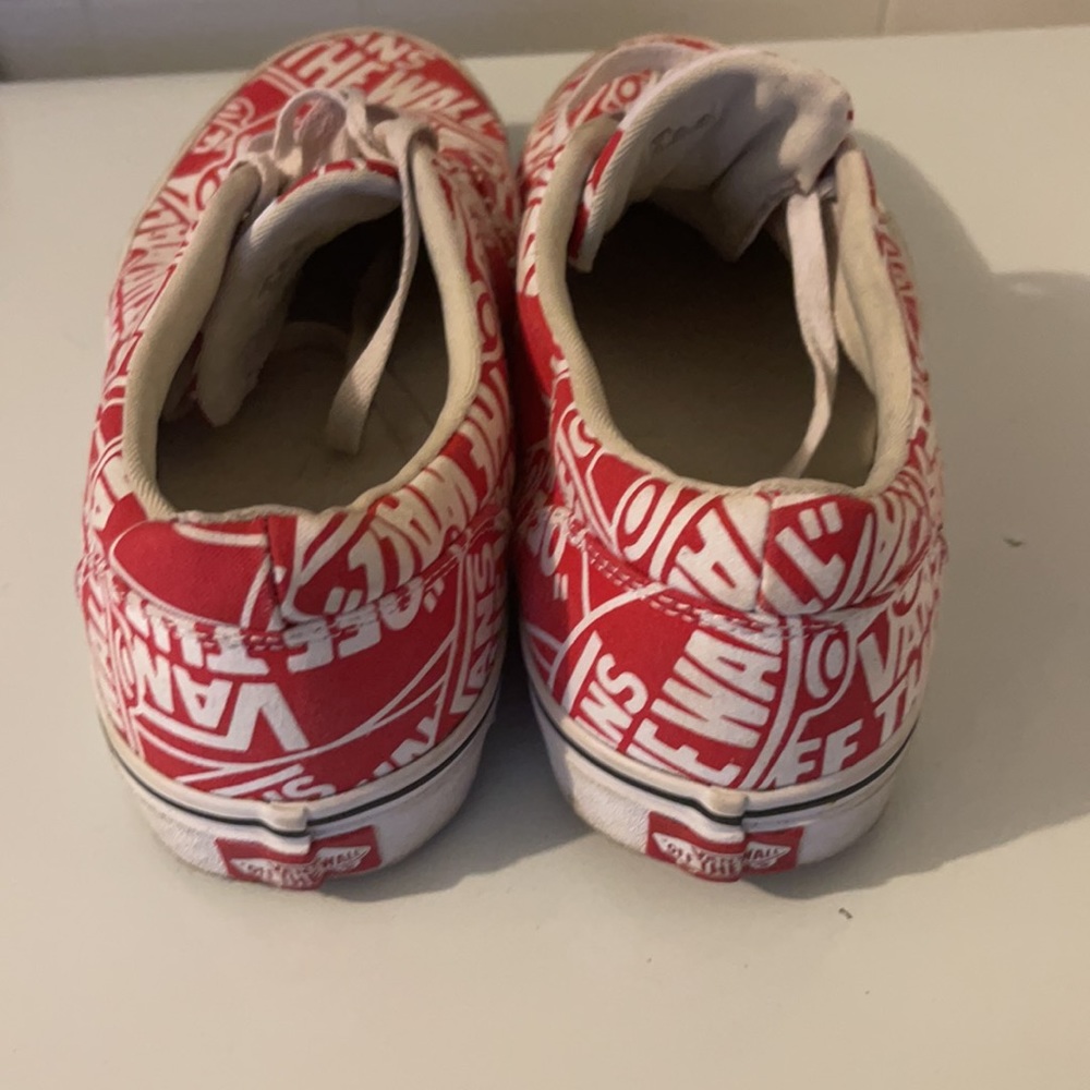 Vans - Picture 3 of 5
